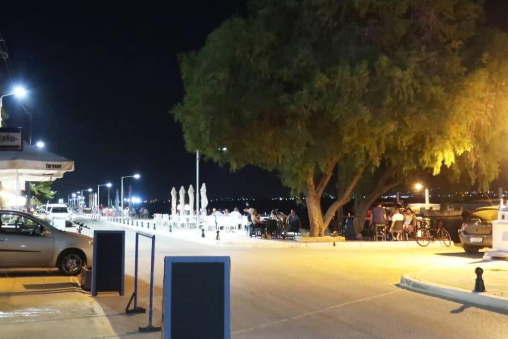 Πολυτελές Διαμέρισμα 2 Χαλκίδα-Παραλία Αυλίδος Paralia Avlidhos Eksteriør bilde